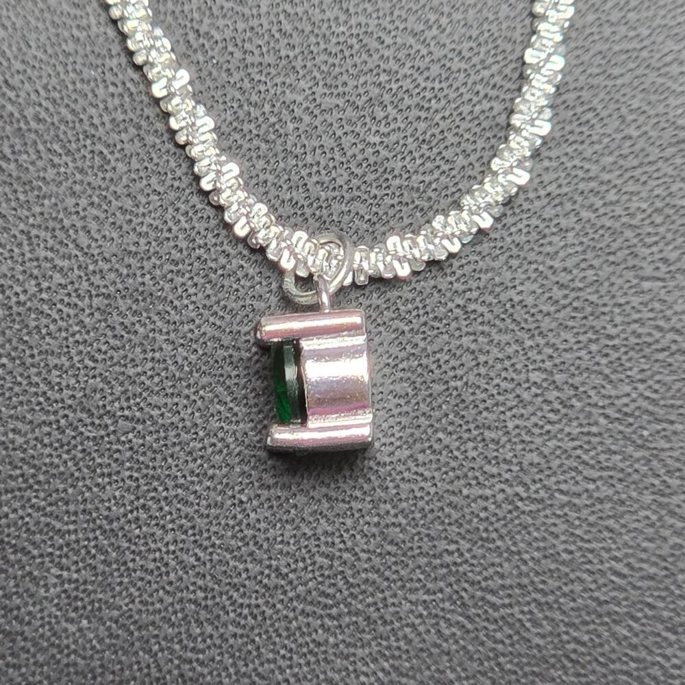 Sterling Silver Necklace‎ With Sparkling Green CZ Pendant (NWOT) - Picture 3 of 6